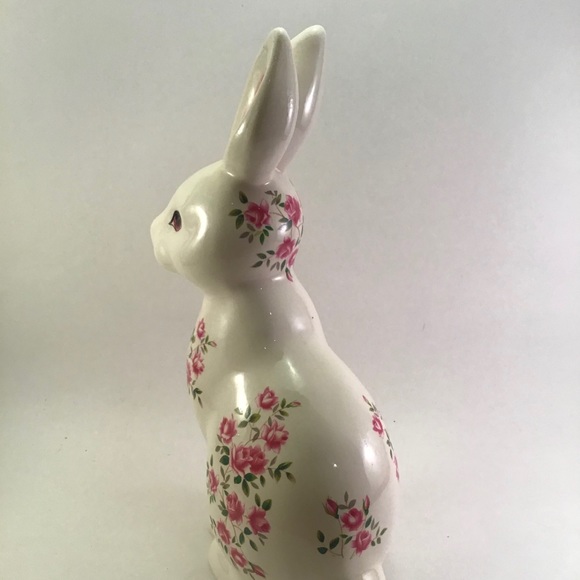Large White Ceramic Bunny Rabbit Roses Spring - Picture 2 of 5